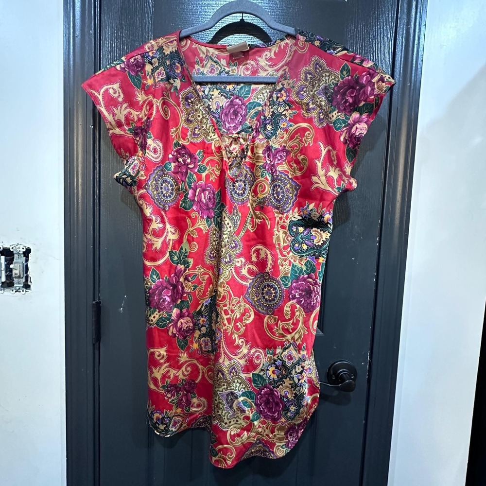 Intimate Moods Vintage Red Floral Paisley‎ Satin Sleep Shirt Nightgown Small